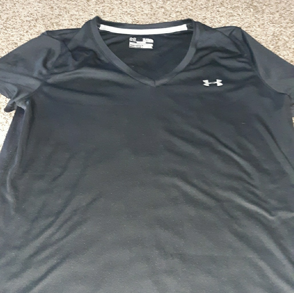 XL Under Armour Womens Tshirt